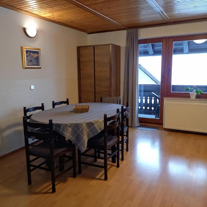Apartma Kramar Podkoren كْرانْيِسكا غورا المظهر الخارجي الصورة