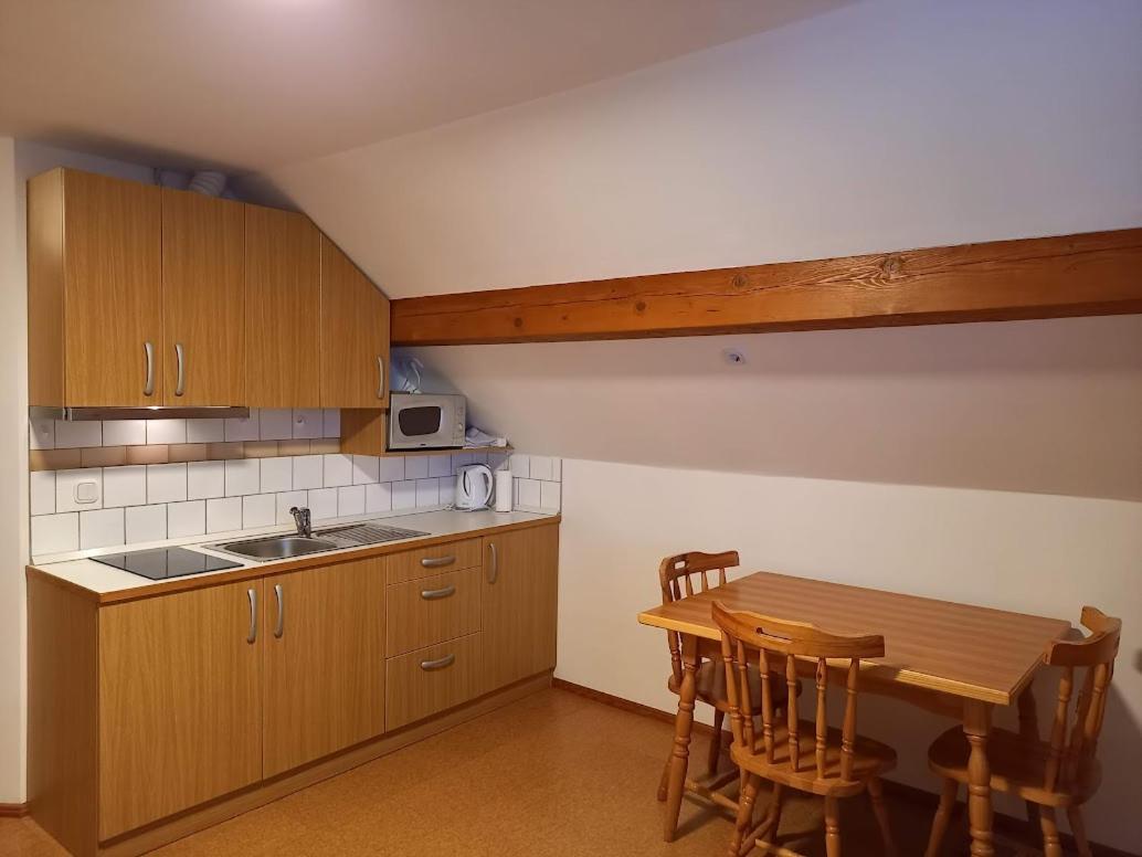 Apartma Kramar Podkoren كْرانْيِسكا غورا المظهر الخارجي الصورة